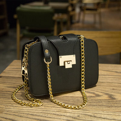 New fashion chain handbags small clip bag Korean version of the slung shoulder bag